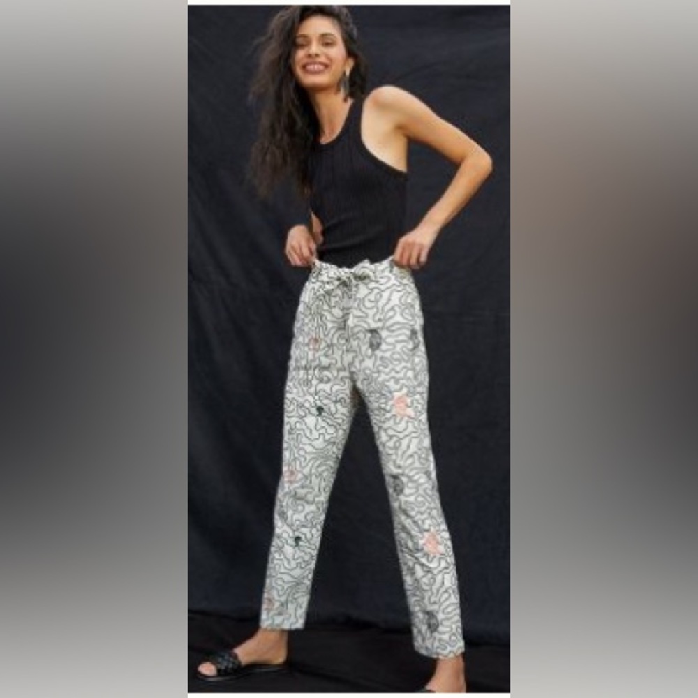 Cropped Patterned Pants